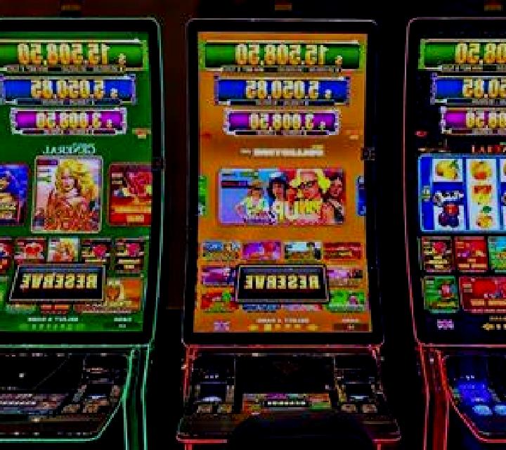 Friday in Vegas slot game